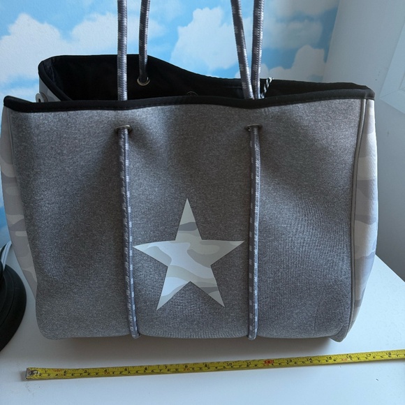 NWT VELERO Neoprene Tote Bag Washable - Picture 6 of 11